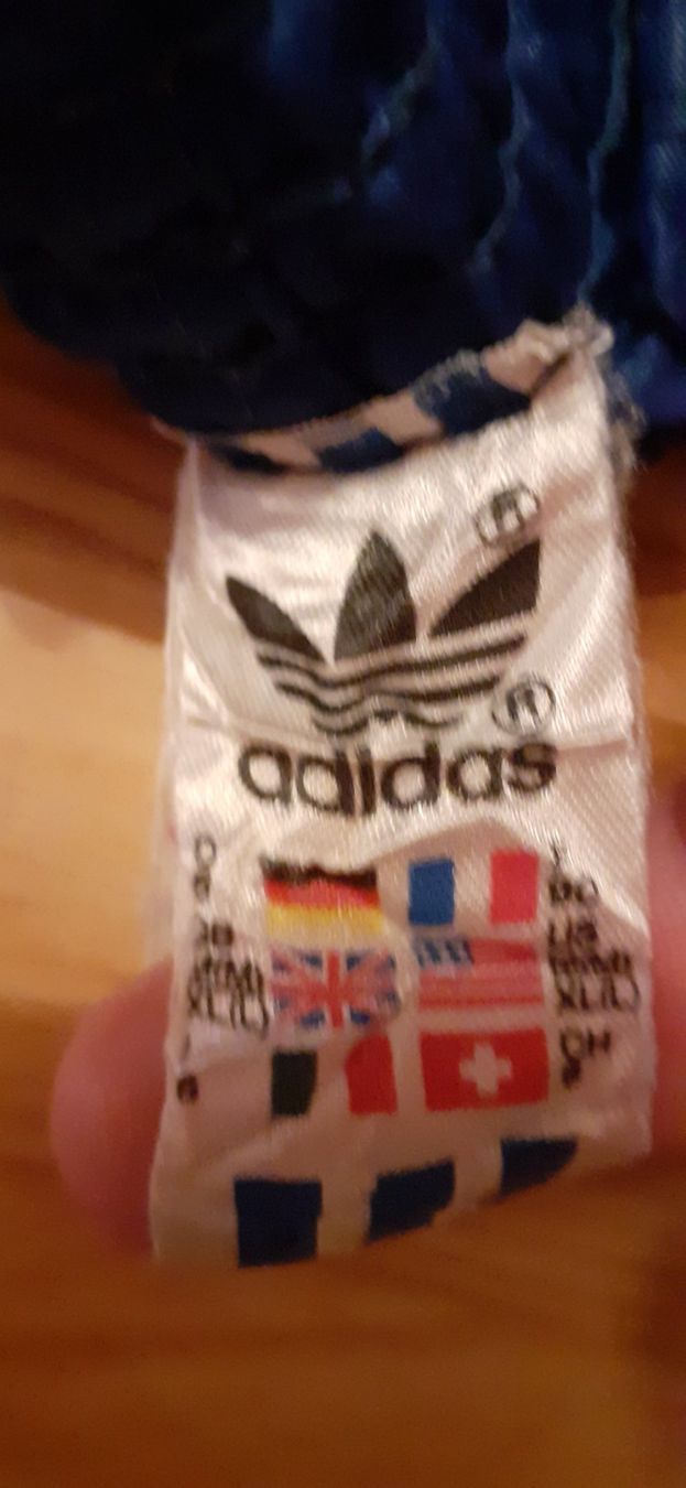 Adidas Pantaloni: ADIDAS Vintage Nylon Sprinter Shorts D6 – Nuovo (secondo la descrizione) da Appenzell venduto da fibuking 3