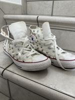 Converse All Star alte bianche con borchie, taglia 39