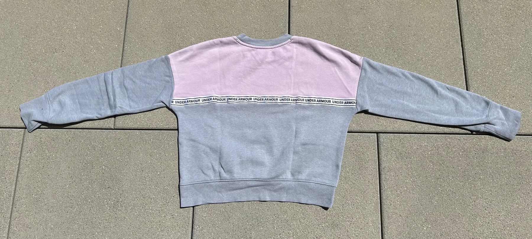 Under Armour Pulls et sweat-shirts: Under Armour Pullover Grösse 149-160 – D'occasion à Niederhelfenschwil par aur_ms6f 3