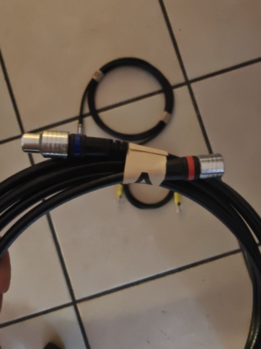 Kabel: Cable reseau, tv  – Neu (gemäss Beschreibung) aus Cormondreche von pajojo 1