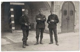 Soldats romands à Colombier ou Yverdon