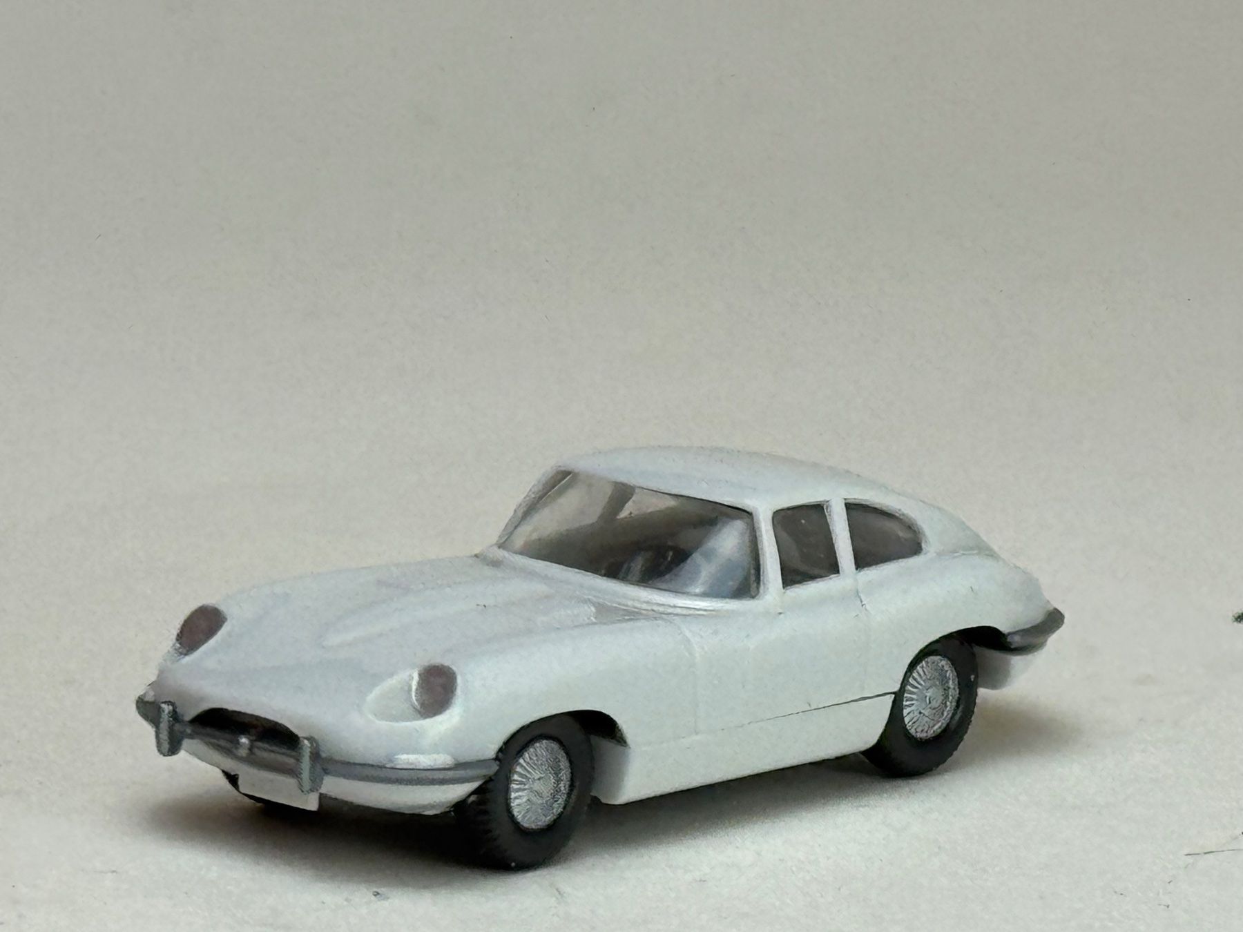 Wiking Modellini d'auto: Wiking Jaguar Typ E altweiss – Usato da Elm venduto da Wikmtz