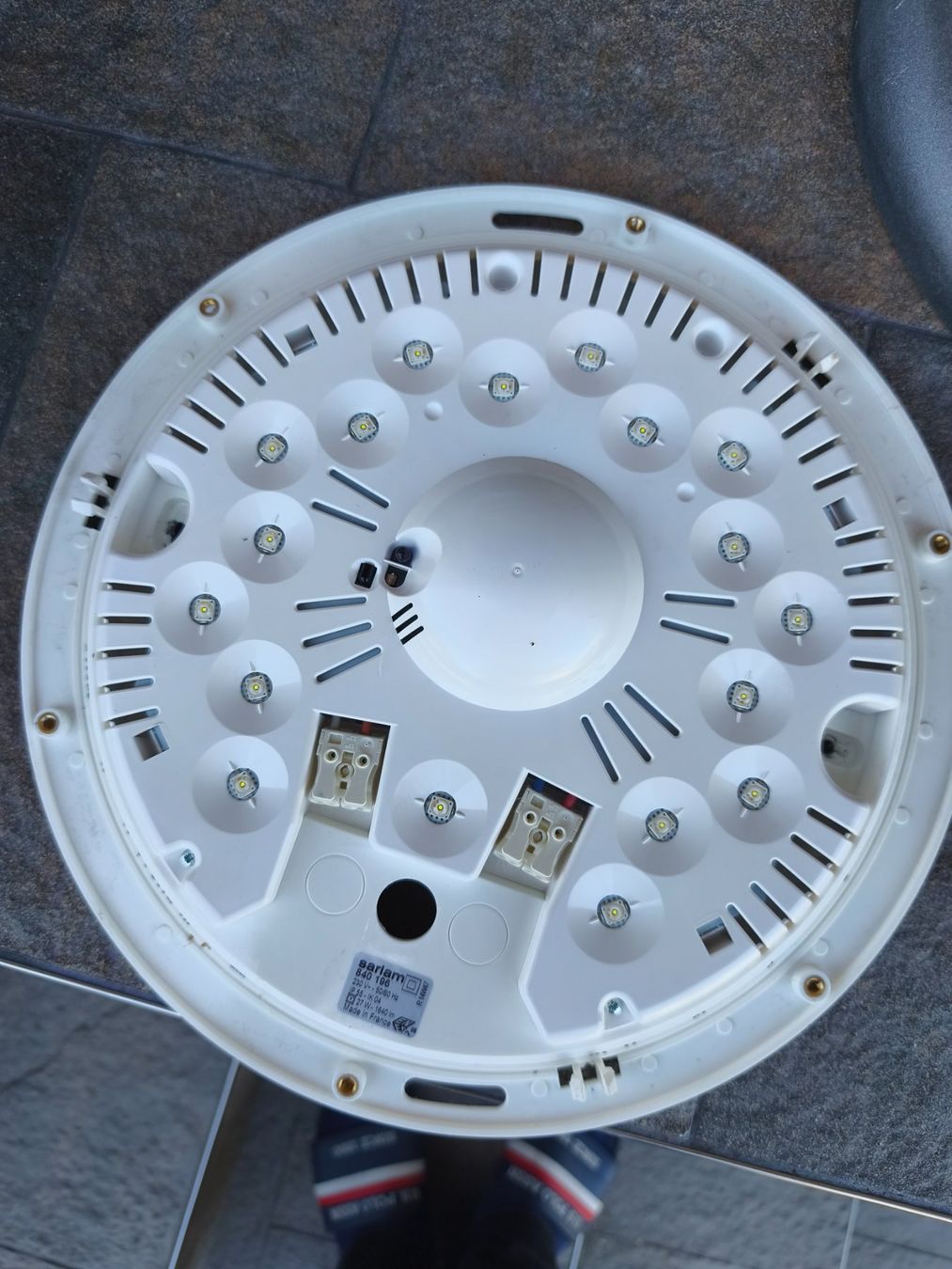 Legrand Lampen: Runde Aussenwandleuchte, IP54, LED – Gebraucht aus Rubigen von HEIDA_82 4