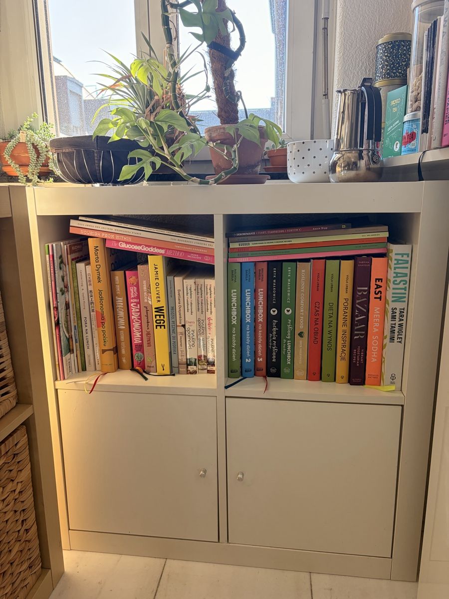 Étagères: White storage cabinet – D'occasion à Zürich par Aleksandra_st