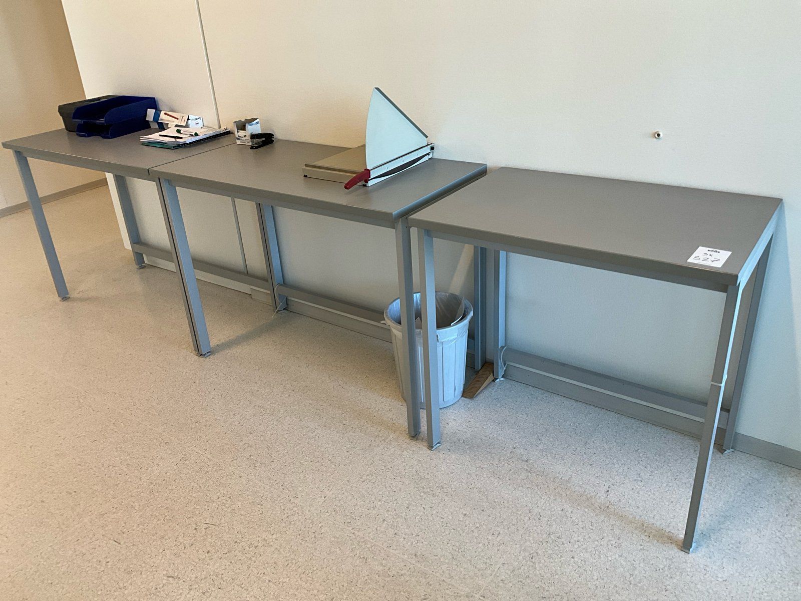 Scrivanie: 3 Tische – Usato da Zürich venduto da PIPM_Switzerland
