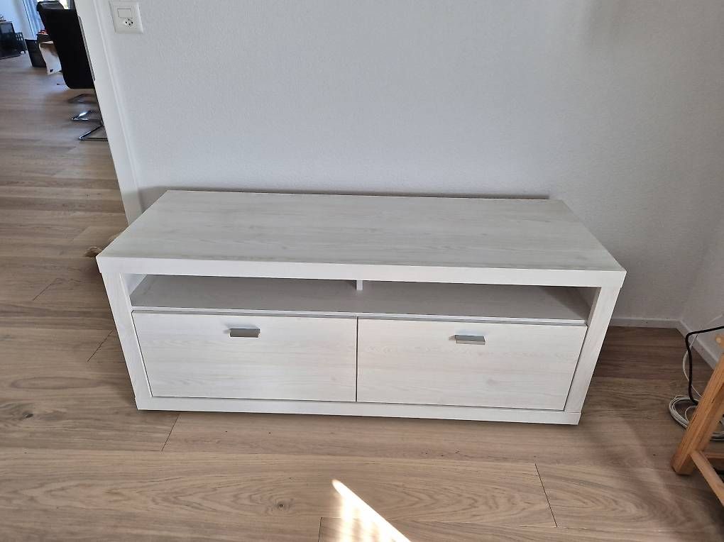 Kommoden: TV/ Möbel oder als Sideboard – Gebraucht aus Aefligen von Uggranit 1