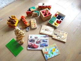 Diverse Holzspielzeuge