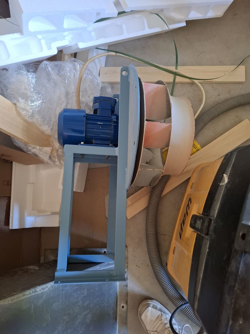Tutte le macchine: Absaugkabine mit Ventilator, neuwertig – Usato da Mosnang venduto da a-s-m 6