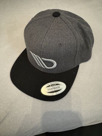 Casquette Maxton design grise et noire