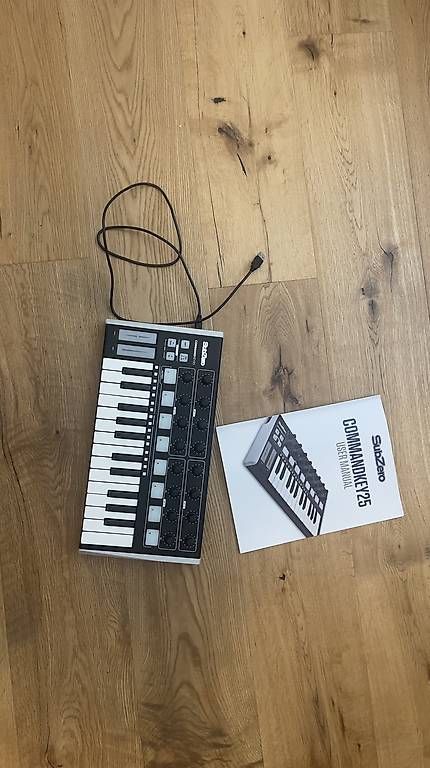 Strumenti musicali: SubZero COMMANDKEY25 – Nuovo e nell'imballaggio originale da Oberwil venduto da anj_gqq6 1