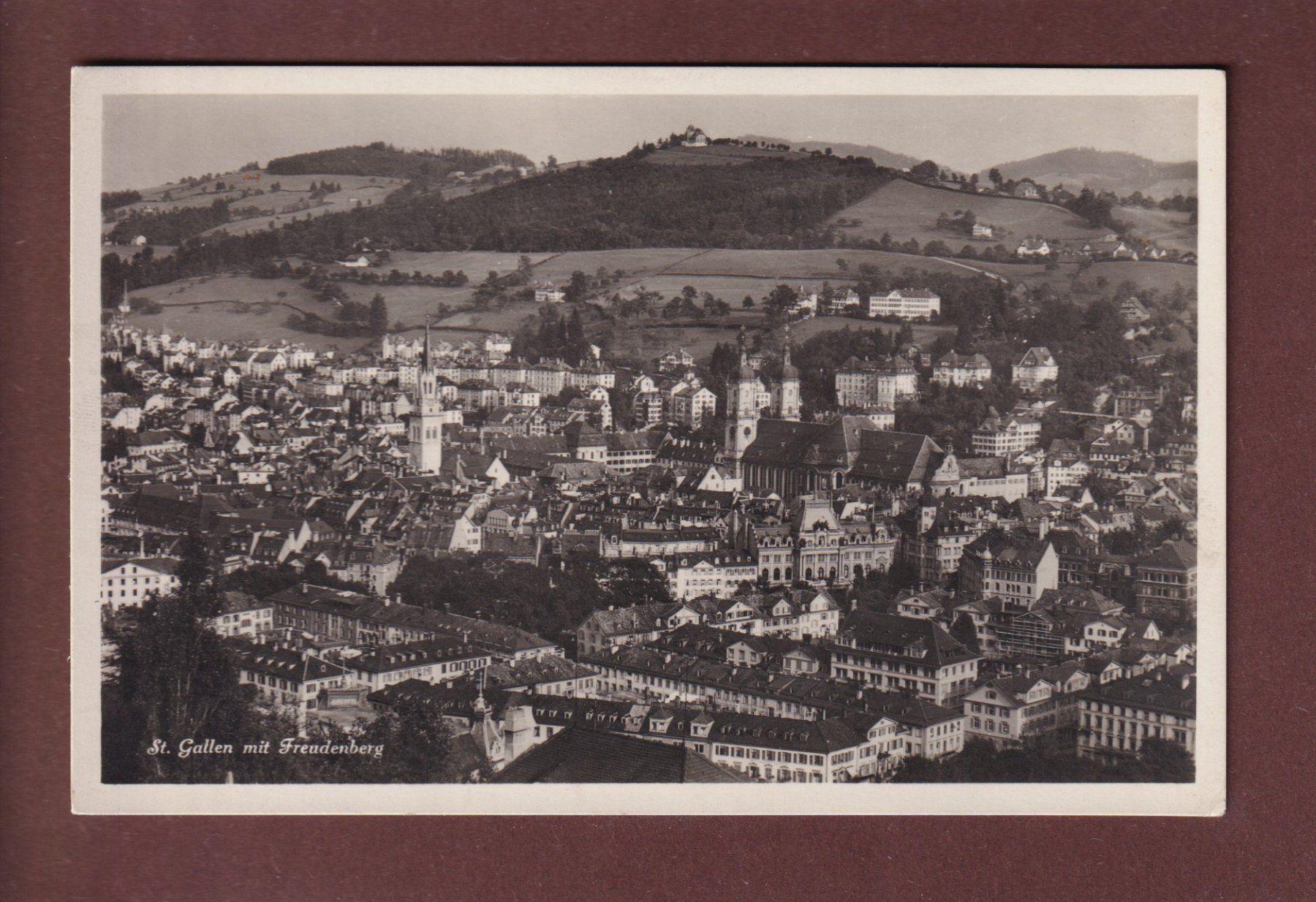 Cartoline postali: ST. GALLEN - Teilansicht mit Freundenberg – Usato da Pully venduto da nicecards