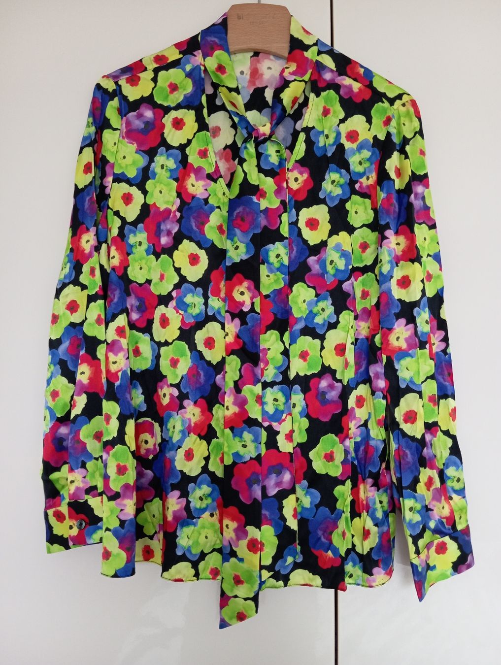 Blusen: *NEU* Handgemachte Seidenbluse Gr.S – Neu und originalverpackt aus Romanshorn von mololo 1