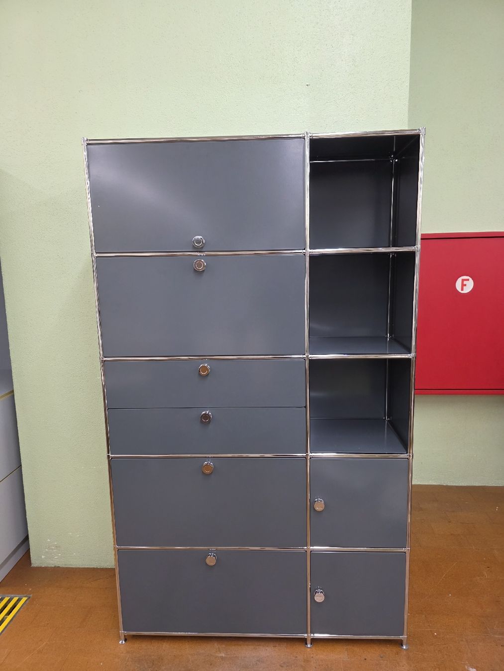 System4 Scaffali: Designer Regal Quadro / System4 – Usato da Lichtensteig venduto da UsedINStore 1