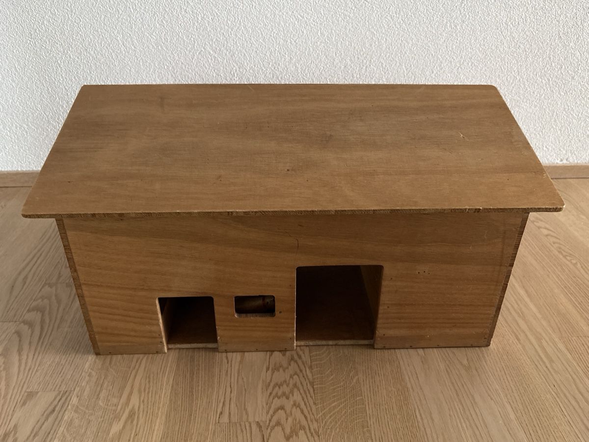 Giocattoli: Spielstall aus Holz – Usato da Winterthur venduto da sch_7qss