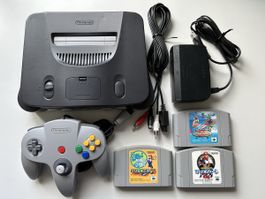 Nintendo 64 N64 NTSC japanische Konsole mit Spielen