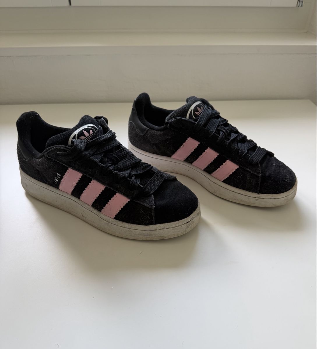 Adidas Scarpe da donna: Adidas Campus Sneaker Schuhe Gr.42 2/3 – Usato da Grosswangen venduto da koko_33