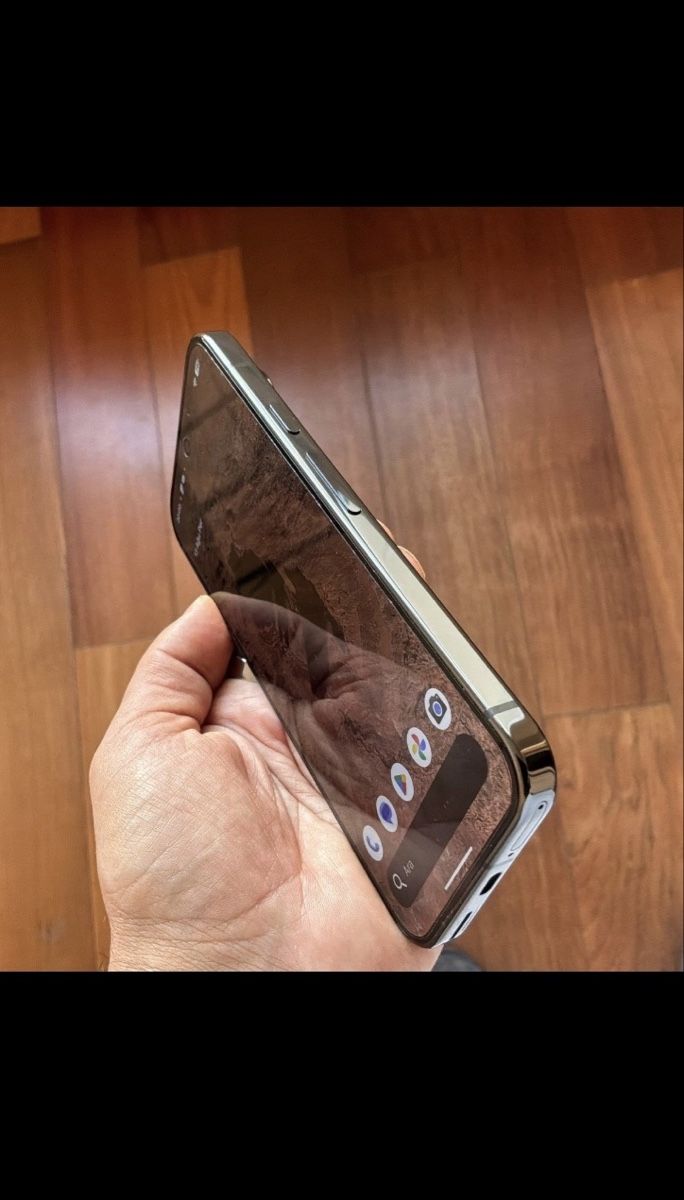 Google Telefoni cellulari / Smartphones: Google Pixel 9 Pro – Nuovo (secondo la descrizione) da Niedergösgen venduto da tin_lg6m 3