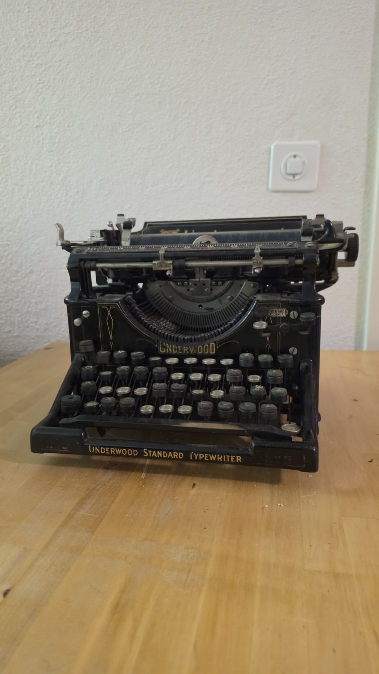 Underwood Schreibmaschinen: Antike Schreibmaschine "UNDERWOOD" – Gebraucht aus Rheinfelden von Ragg 4