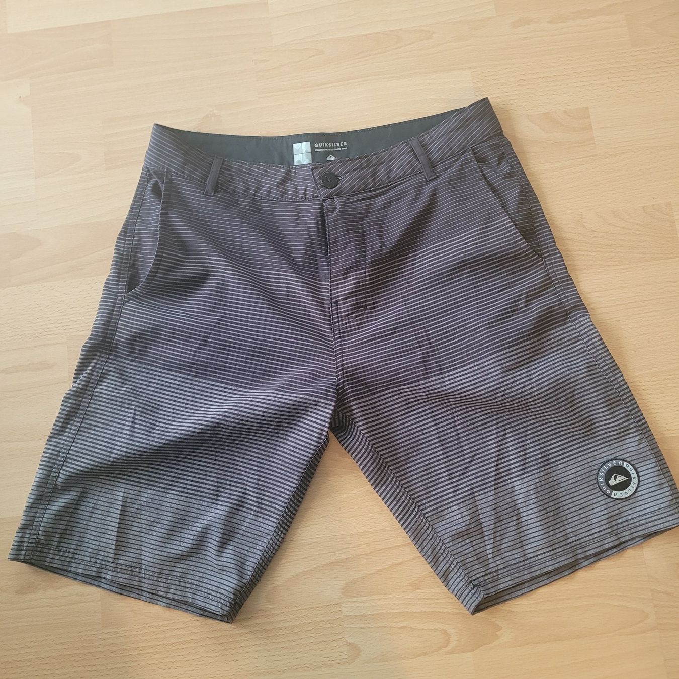 Pantaloni: Shorts gr.38 Quicksilver – Nuovo (secondo la descrizione) da Winterthur venduto da Flomal