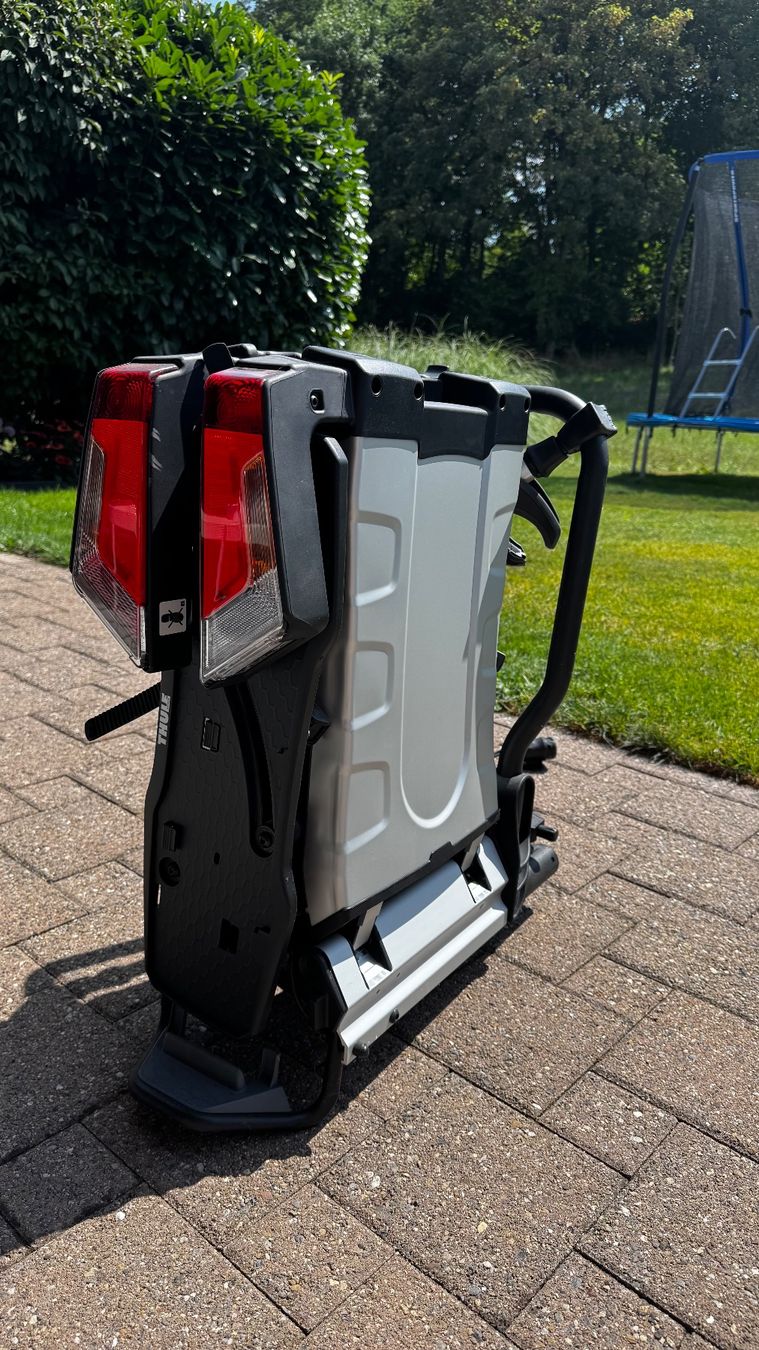 Thule Rimorchi: Thule EasyFold XT933 für 2 eBike, Veloträger – Usato da Gossau ZH venduto da Celestino_2.0 1