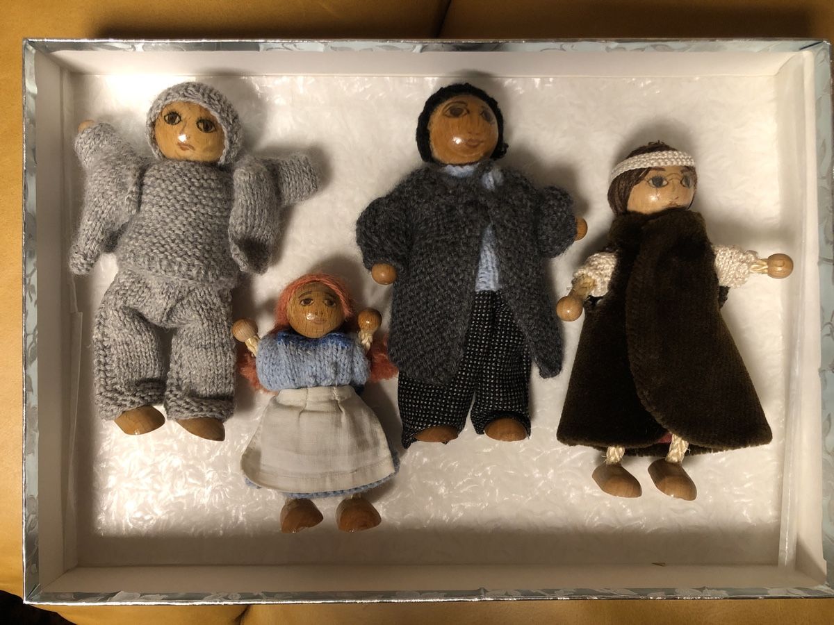 Puppen: 4 Puppen (1Set) – Gebraucht aus Rudolfingen von Alpenblick43