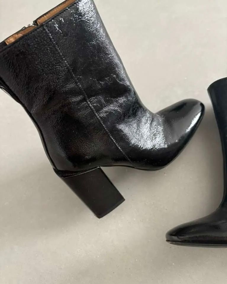 Chaussures femmes: Ami Paris Stiefelette, schwarz, Gr. 38 – Neuf (Voir description) à Triesen par atos87 1