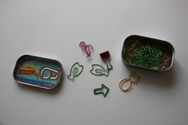 Büroklammern Fisch, Flamingo, Ananas in Sardinen-Dose NEU