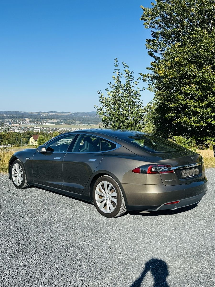 Tesla Automobili: Tesla Model S 90D Free Tesla Supercharging!!! – Usato da Zürich venduto da Bonsai12 8