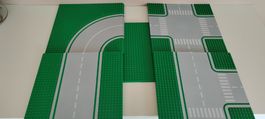 LEGO - Strassenelemente + grüne Bauplatte - total 14Stk. 