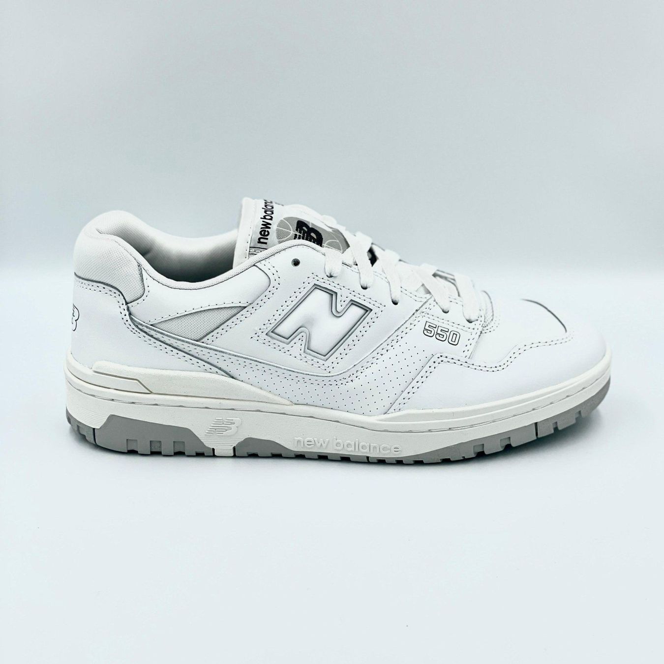 New Balance Scarpe da uomo: New Balance 550 White Grey EU 42.5 – Nuovo e nell'imballaggio originale da Erlinsbach venduto da sasneakers 1
