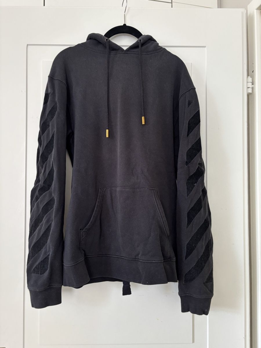 Off-White Pullover & Sweatshirts: Off-White Hoodie striped sleeves – Gebraucht aus Zürich von Flo021000