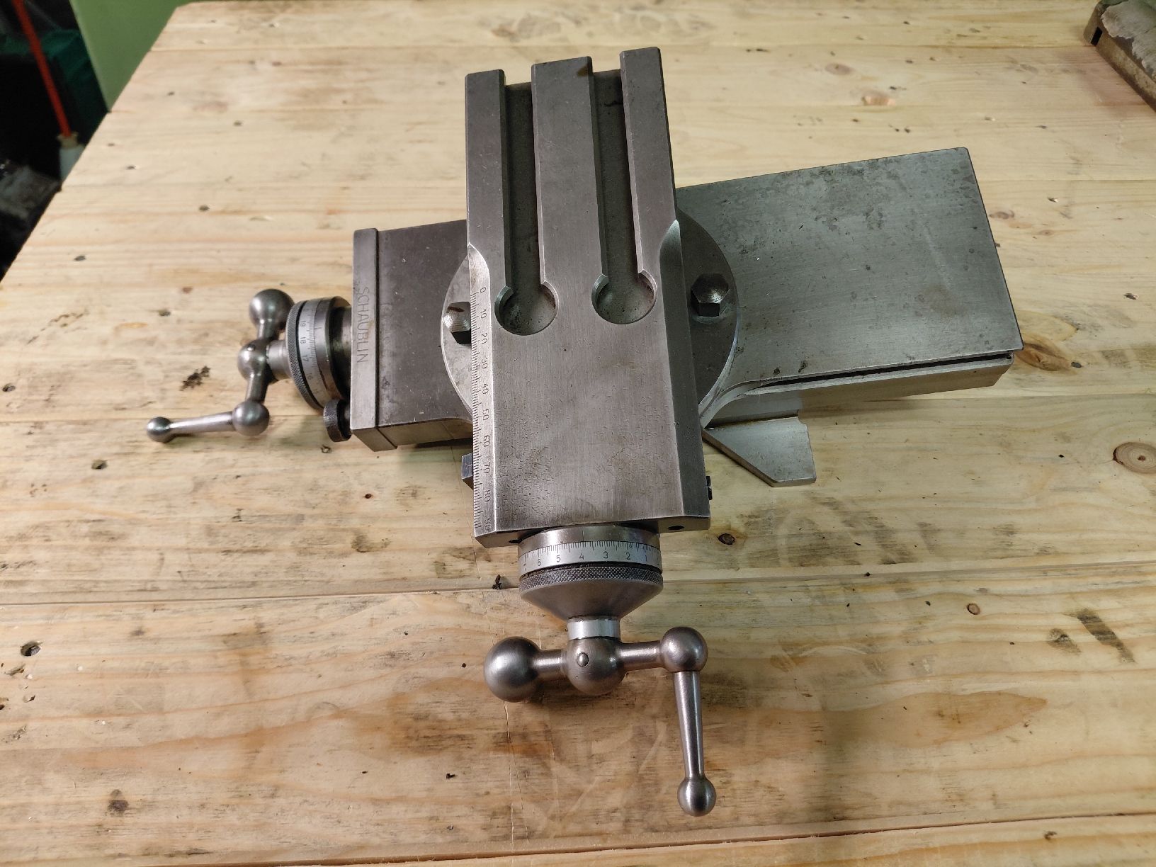 Schaublin Altro per industria metallurgica: Schaublin 102 Kreuzschlitten  – Usato da Schüpfen venduto da Marathon013