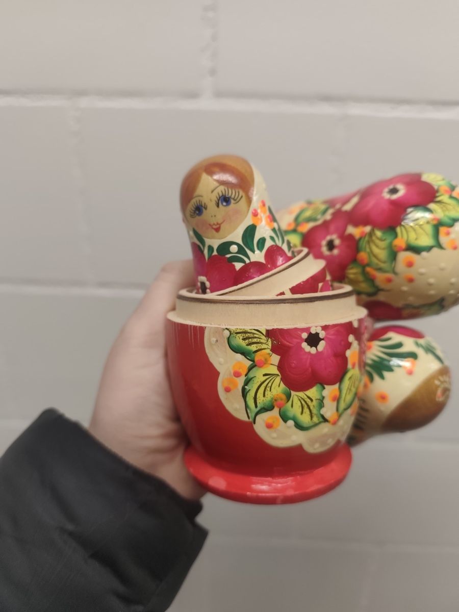 Statuette: Echte Matroschka 5-teilig Handbemalt Babuschka Holz – Usato da Staad SG venduto da Chirrari 4