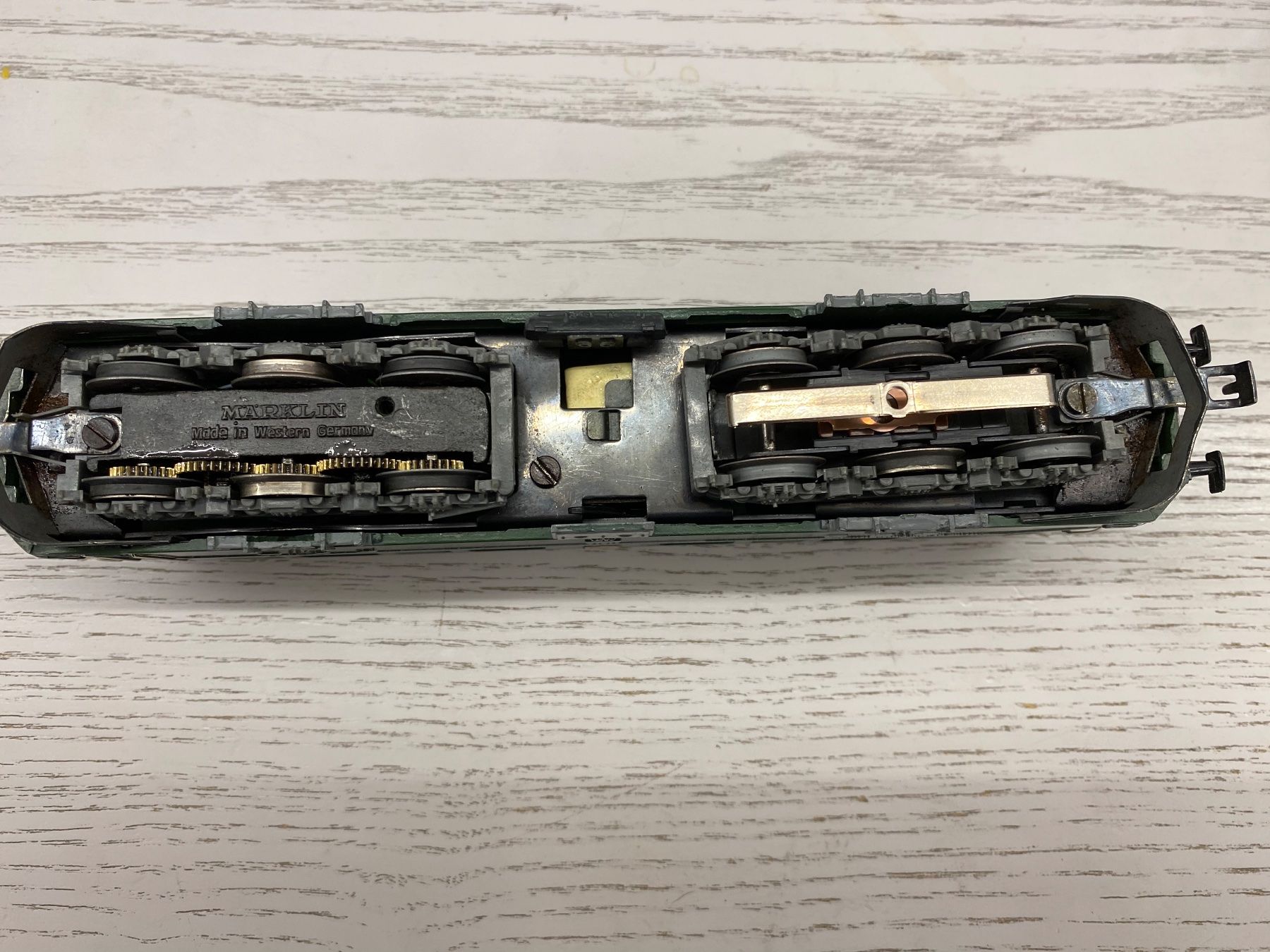 Märklin Modellini di ferrovie: Märklin 3050 SBB Ae6/6 digital – Usato da Lupsingen venduto da New-Haven 4