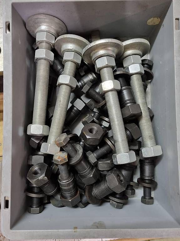 Tutti gli attrezzi: Schweiss-/Montageplatten – Usato da Herisau venduto da ASG_Technik_AG 4