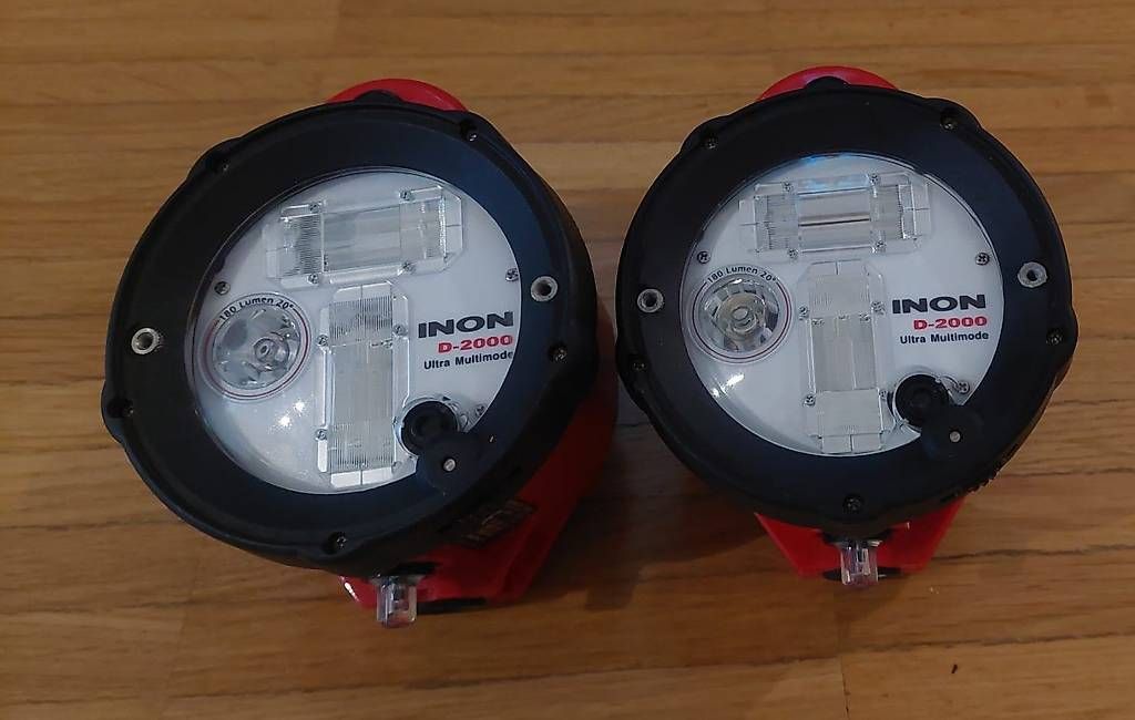 Flash: 2x INON D-2000 Unterwasserblitze – Usato da Uster venduto da olfu123