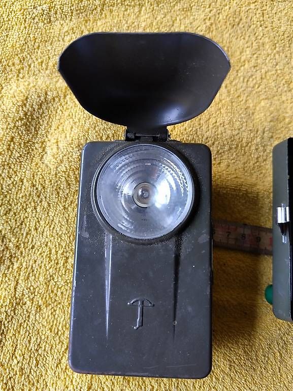 Lampade: Militär Taschenlampe – Usato da Uetendorf venduto da hof_2rmq 2