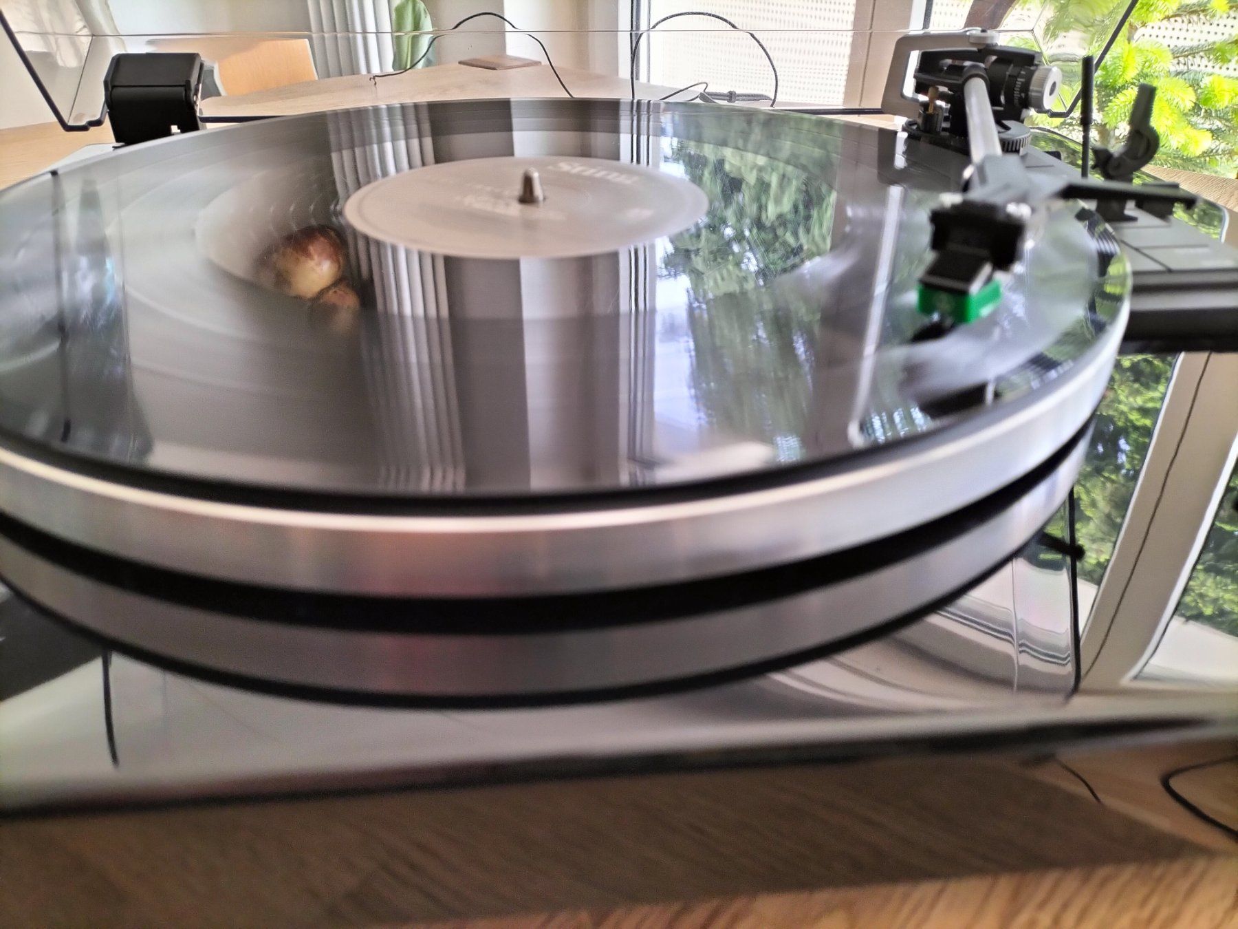 Thorens Giradischi: Thorens TD 240 Plattenspieler – Usato da Luzern venduto da ces_xt2k 3