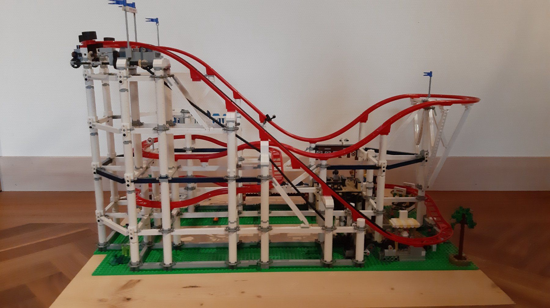 Lego Spielzeuge: Lego Creator Expert 10261 Roller Coaster | grosse Achterbahn – Neu (gemäss Beschreibung) aus Linden von  2