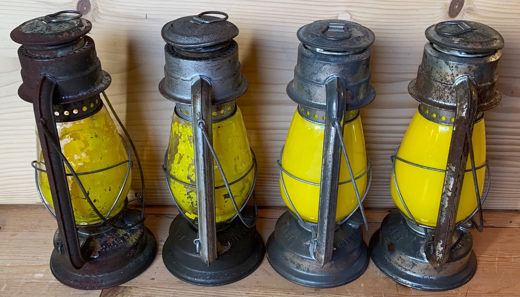 Lampen & Licht: 4 Petrollaternen Chalwyn der CH Armee – Gebraucht aus Goldingen von Bergler012 3