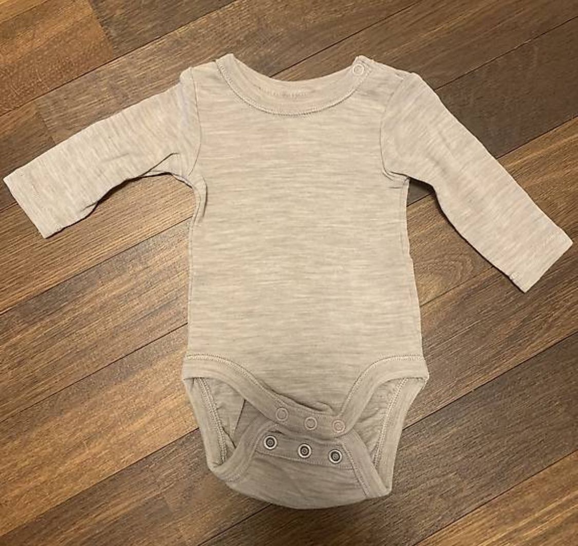 H&M Kleiderpakete & -sets: Merinobody Grösse 50/56 – Gebraucht aus Bülach von chrisnad01