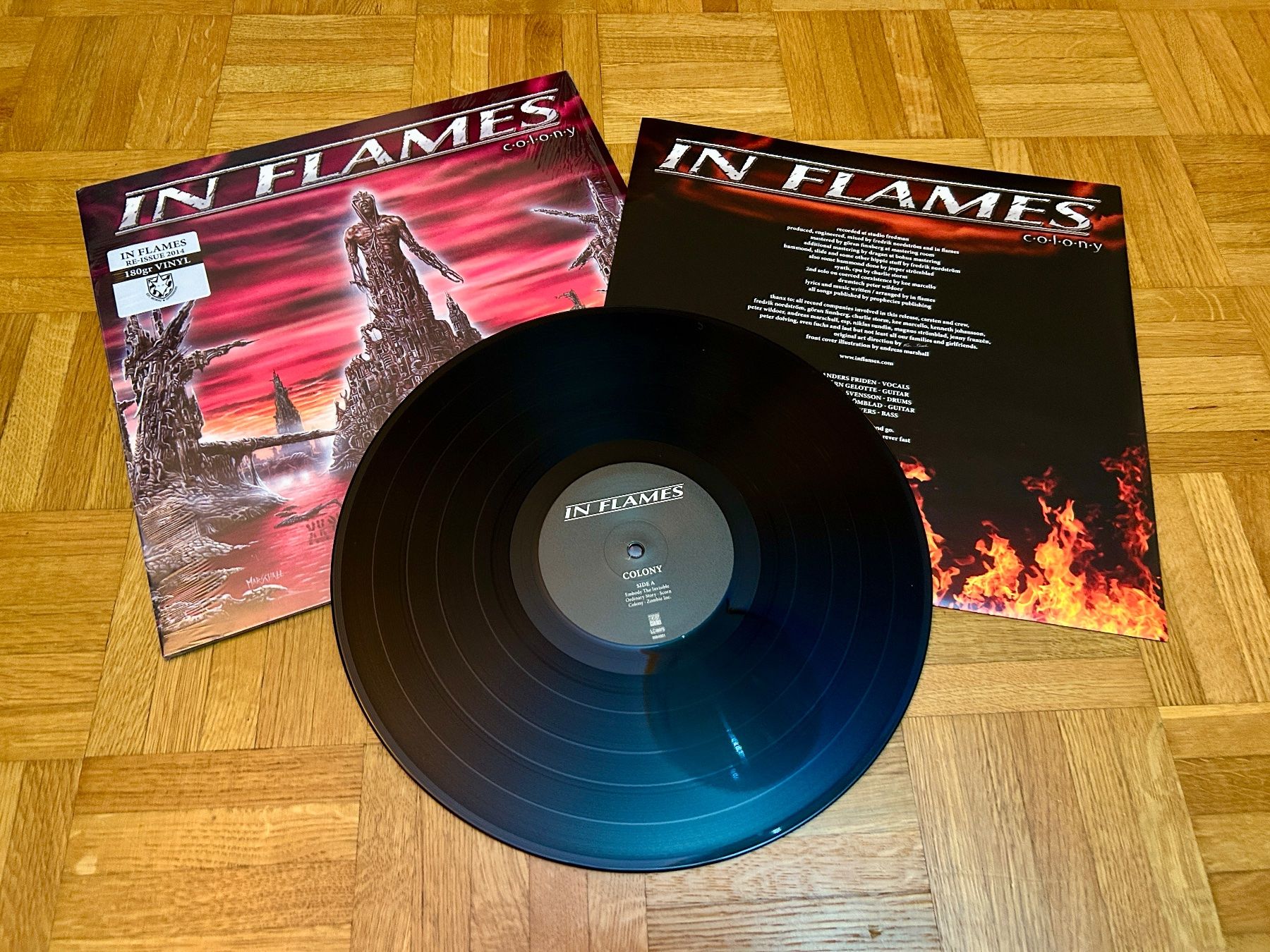Dischi in vinile: In Flames - Colony - Réédition 2014 – Nuovo (secondo la descrizione) da Chexbres venduto da Roblieron