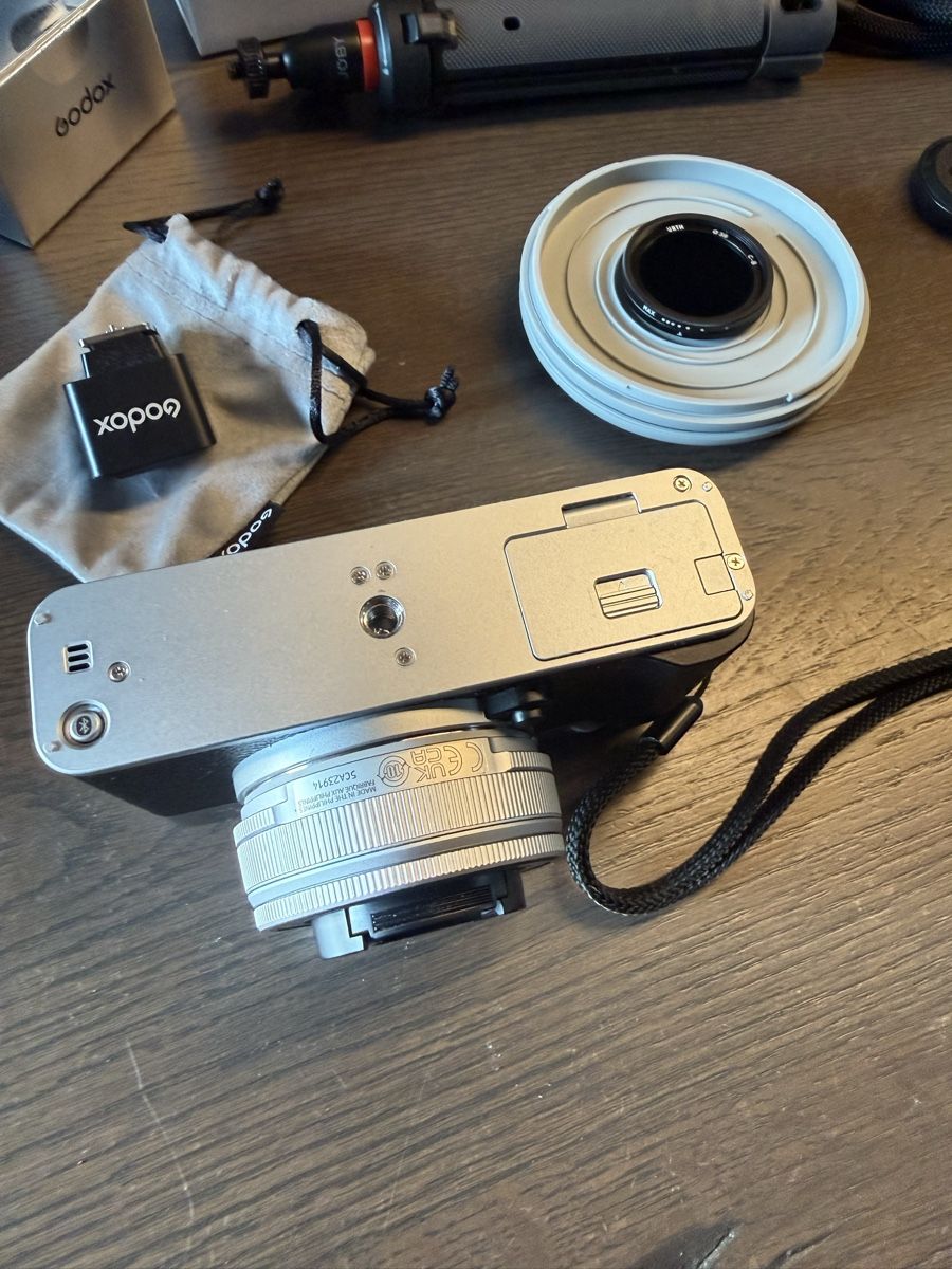 Fujifilm Fotocamera: FUJIFILM XE5 KIT MIT ZUBEHÖR – Nuovo (secondo la descrizione) da Andelfingen venduto da CauroMorbo 3