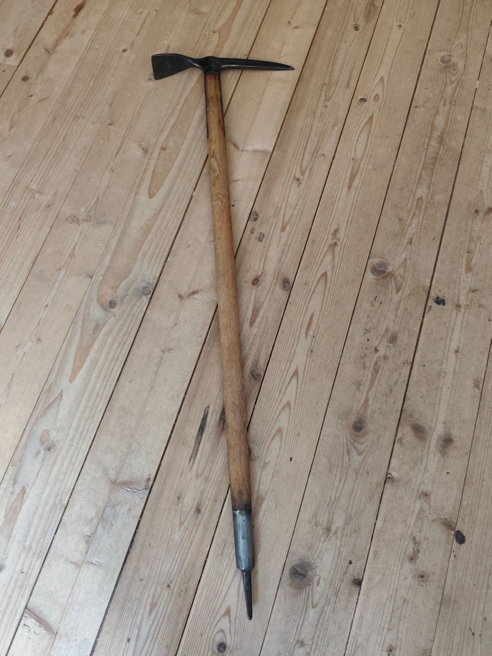 Attrezzatura da arrampicata: Eispickel  Ice Axe  Gletscherpickel  R. Eichenberger Armee – Usato da Goldswil b. Interlaken venduto da troedlermarkt-goldsw