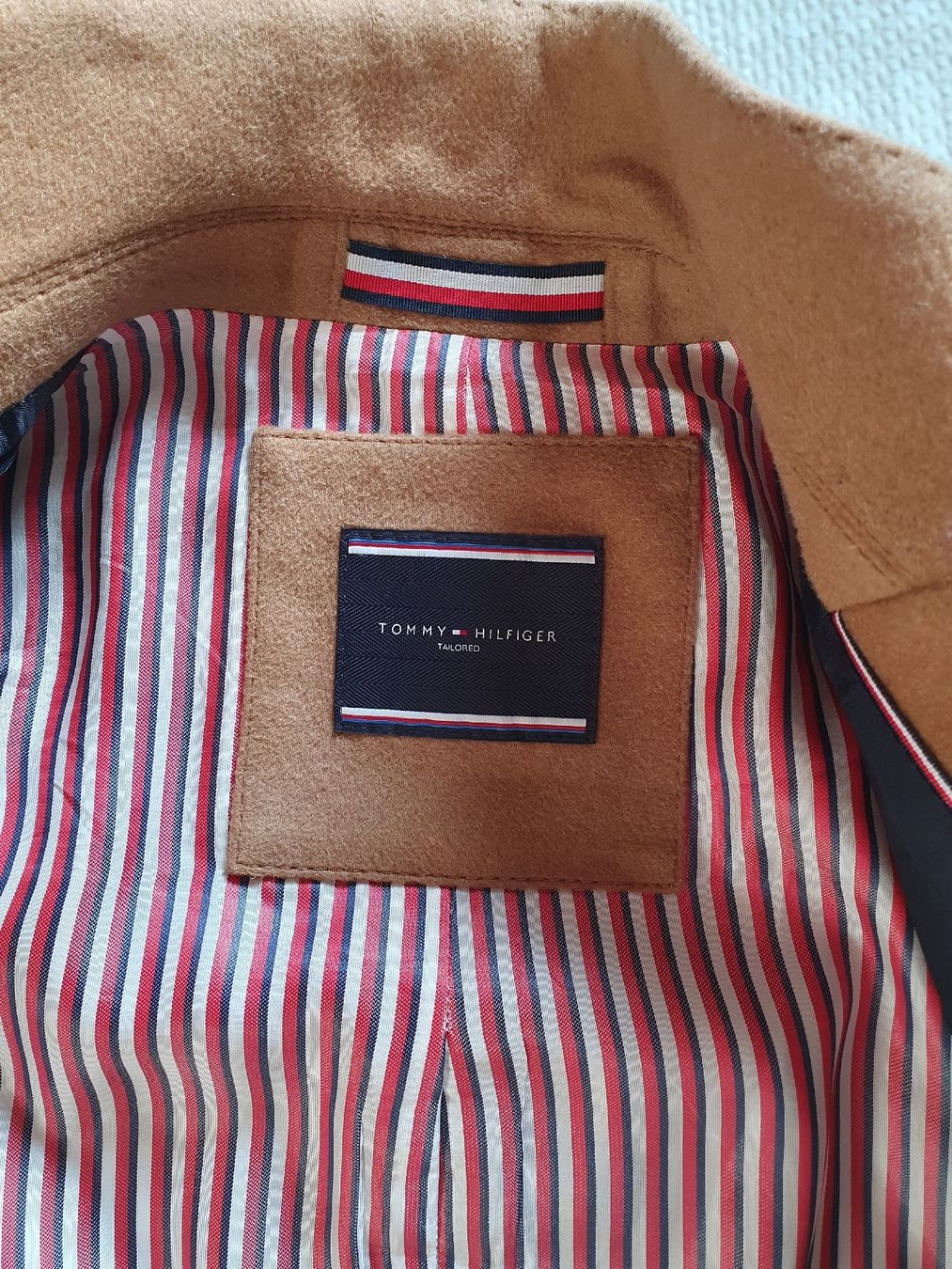 Tommy Hilfiger Mäntel: Gentlemen's Mantel Tommy Hilfiger 50 – Gebraucht aus Zürich von ceviname 1