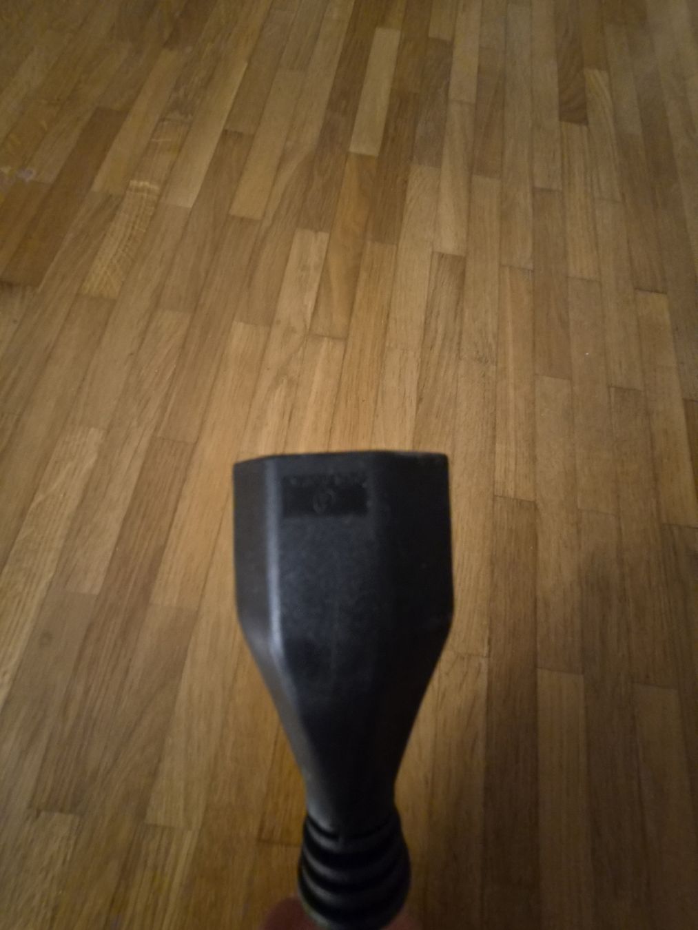 Cavi: Kaltgerätekabel mit Stecker C13 zu Stecker C14 schwarz – Usato da Muri AG venduto da mar_8cyq 2