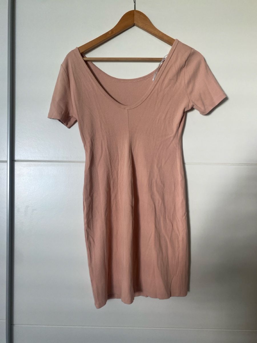 H&M Kleider: Kleid H&M Divided Basic Grösse L Rosa – Gebraucht aus Alpnach Dorf von melbb 1