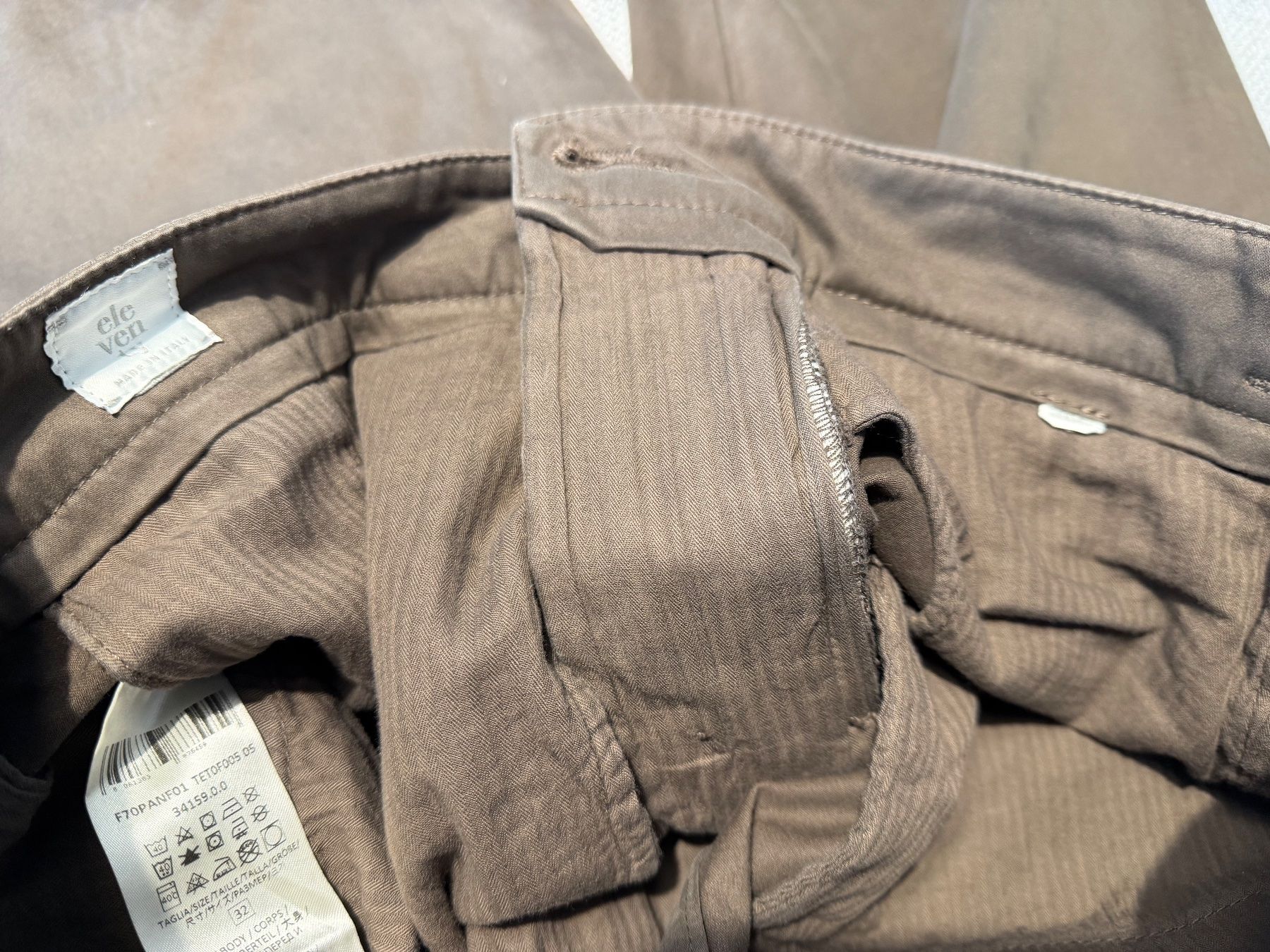 Eleventy Pantaloni: Neue Eleventy Hosen Grösse 32 – Usato da Nänikon venduto da Daniel_Ousn 4