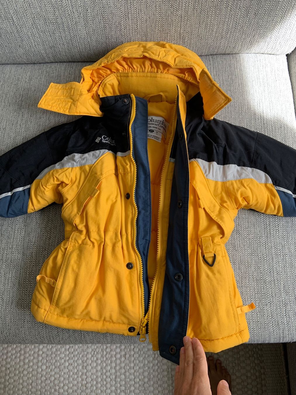 Columbia Jacken & Mäntel: Baby Winterjacke Gr.88 – Gebraucht aus Zürich von bur_6jq9 1