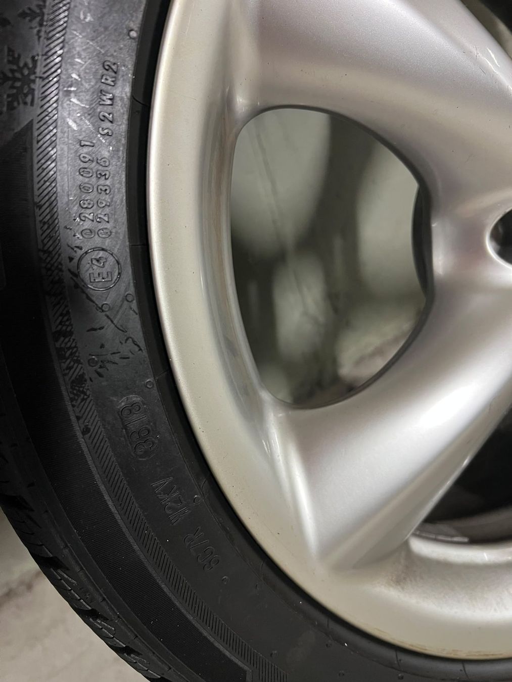Mercedes-Benz Pneumatici & Ruote complete: 4 Winterrad Mercedes SLK – Usato da Wohlen AG venduto da Uintegra 3